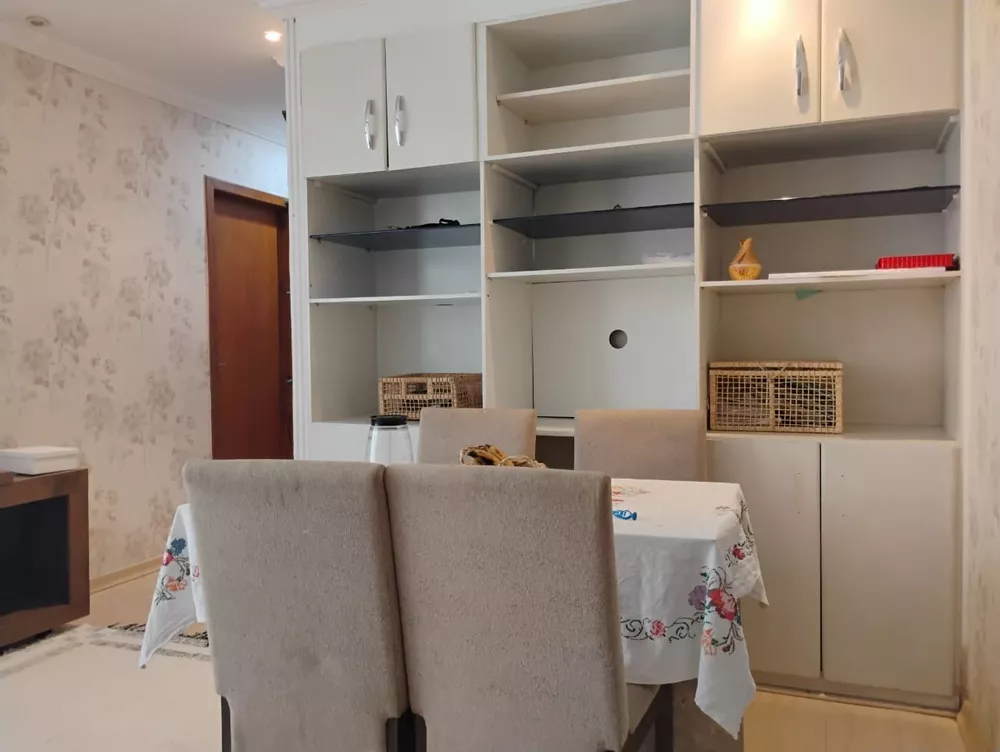 Apartamento à venda com 3 quartos, 75m² - Foto 3