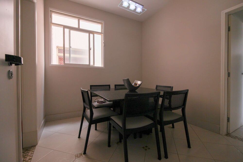 Apartamento à venda com 3 quartos, 90m² - Foto 3
