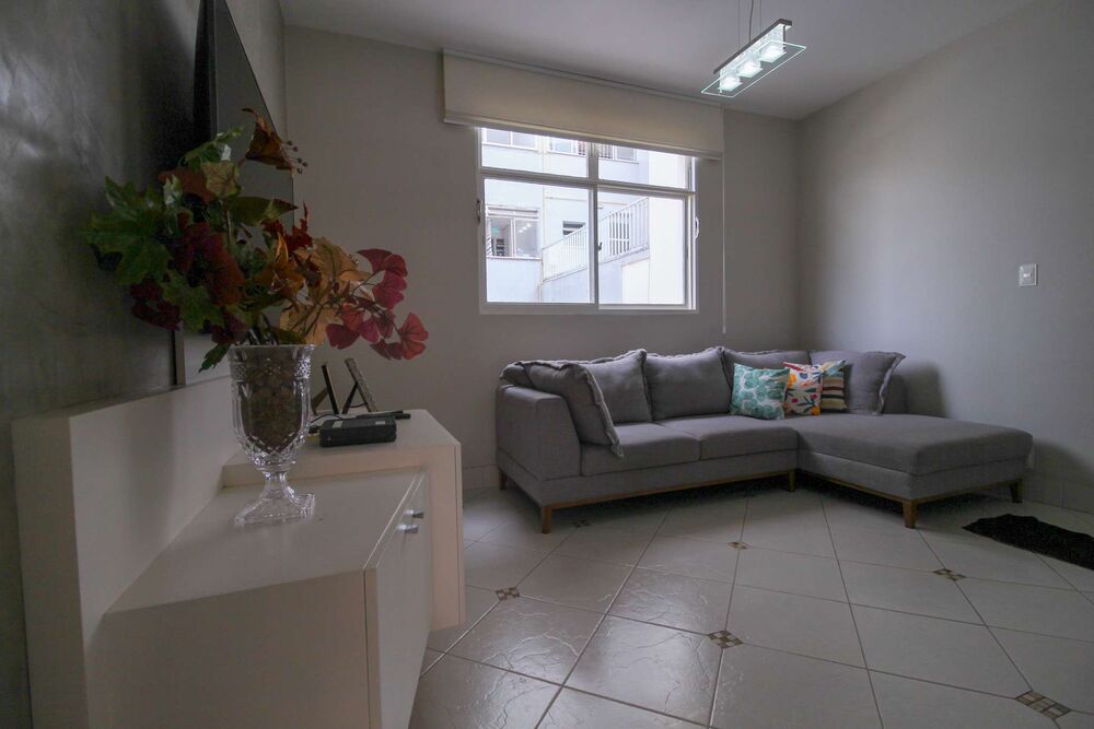 Apartamento à venda com 3 quartos, 90m² - Foto 2