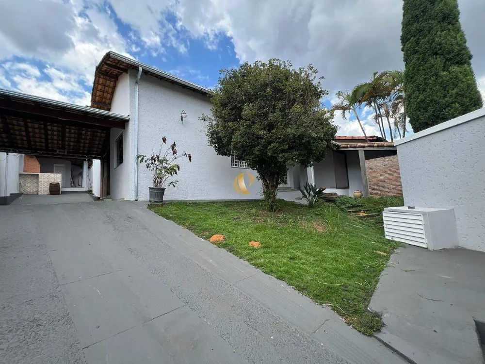 Casa, 4 quartos, 146 m² - Foto 1