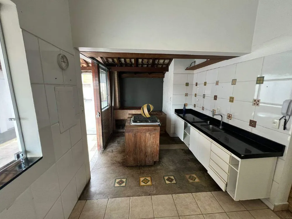 Casa, 4 quartos, 146 m² - Foto 2