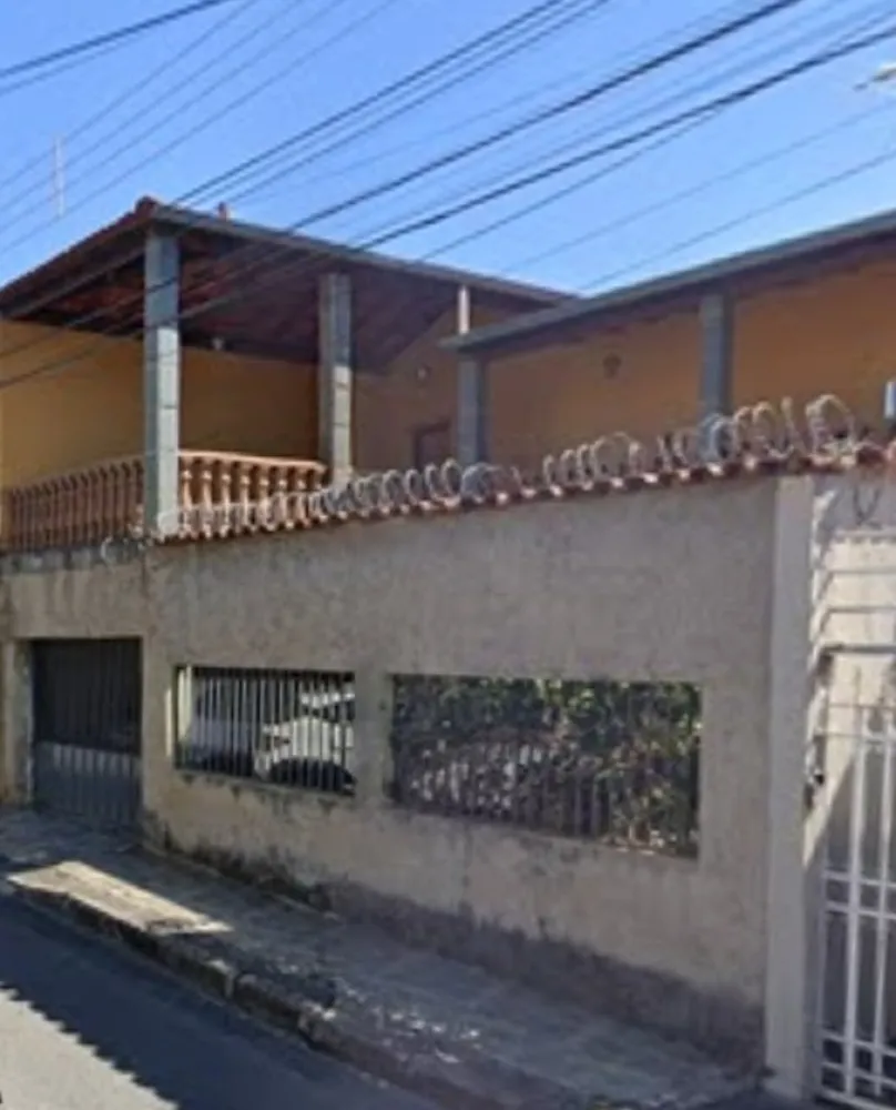 Casa, 3 quartos, 220 m² - Foto 1