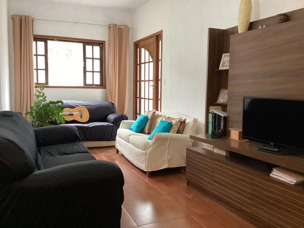 Casa, 4 quartos, 198 m² - Foto 1