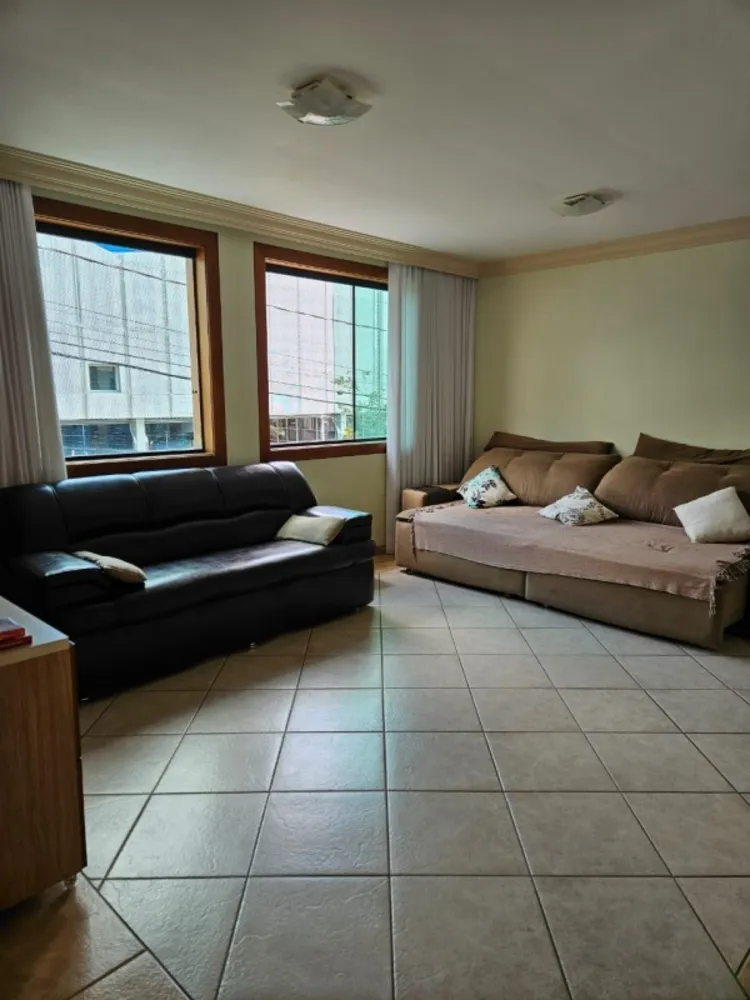 Casa, 4 quartos, 317 m² - Foto 2