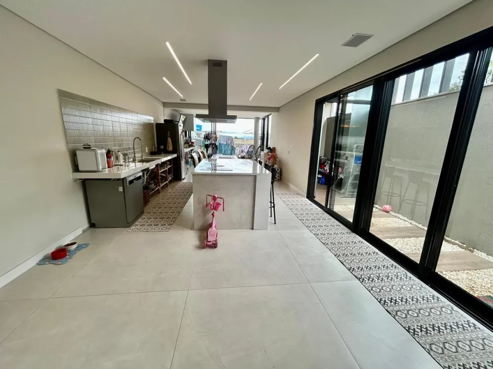 Casa, 3 quartos, 230 m² - Foto 1