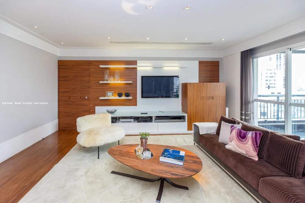 Apartamento, 4 quartos, 301 m² - Foto 1