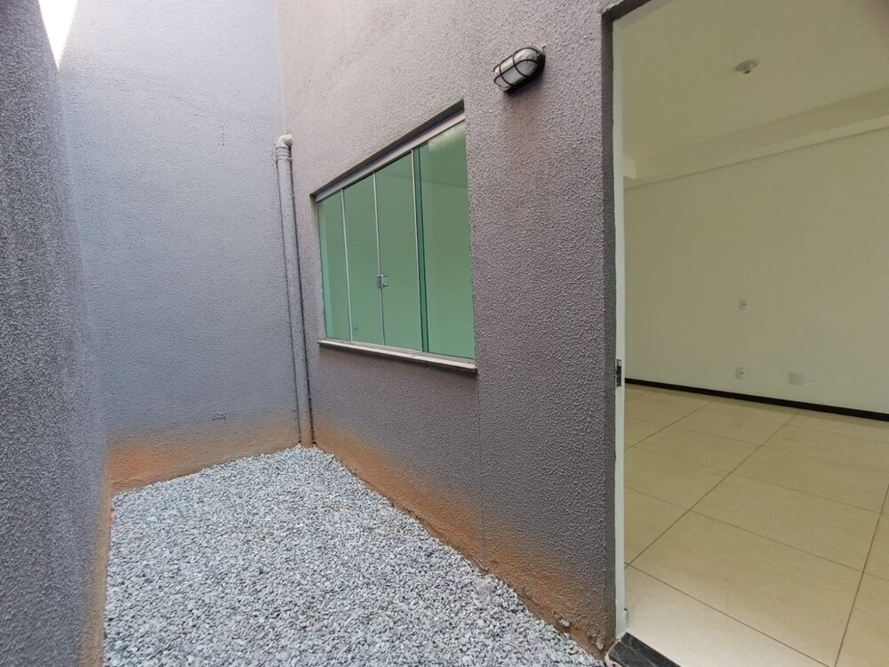 Casa à venda com 3 quartos, 180m² - Foto 9