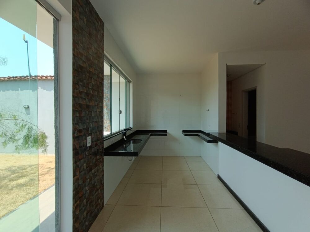 Casa à venda com 3 quartos, 180m² - Foto 6