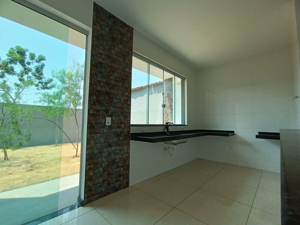 Casa à venda com 3 quartos, 180m² - Foto 7