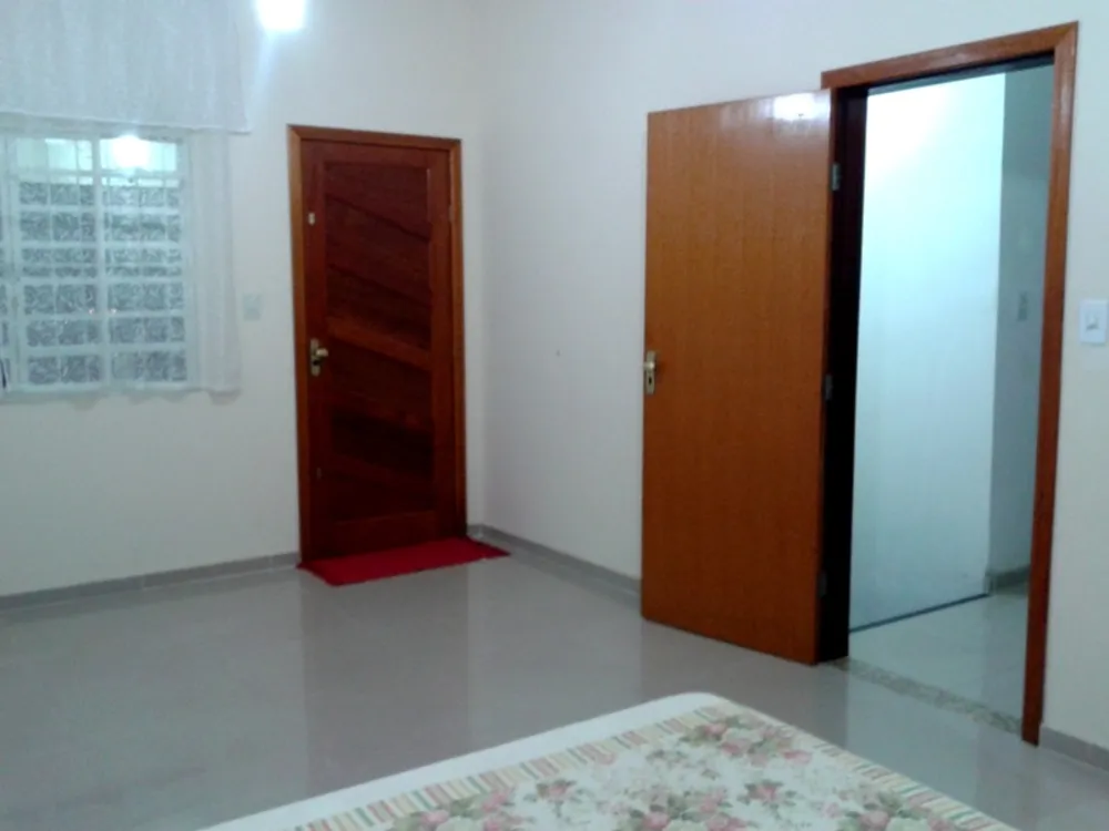 Casa, 5 quartos, 260 m² - Foto 1