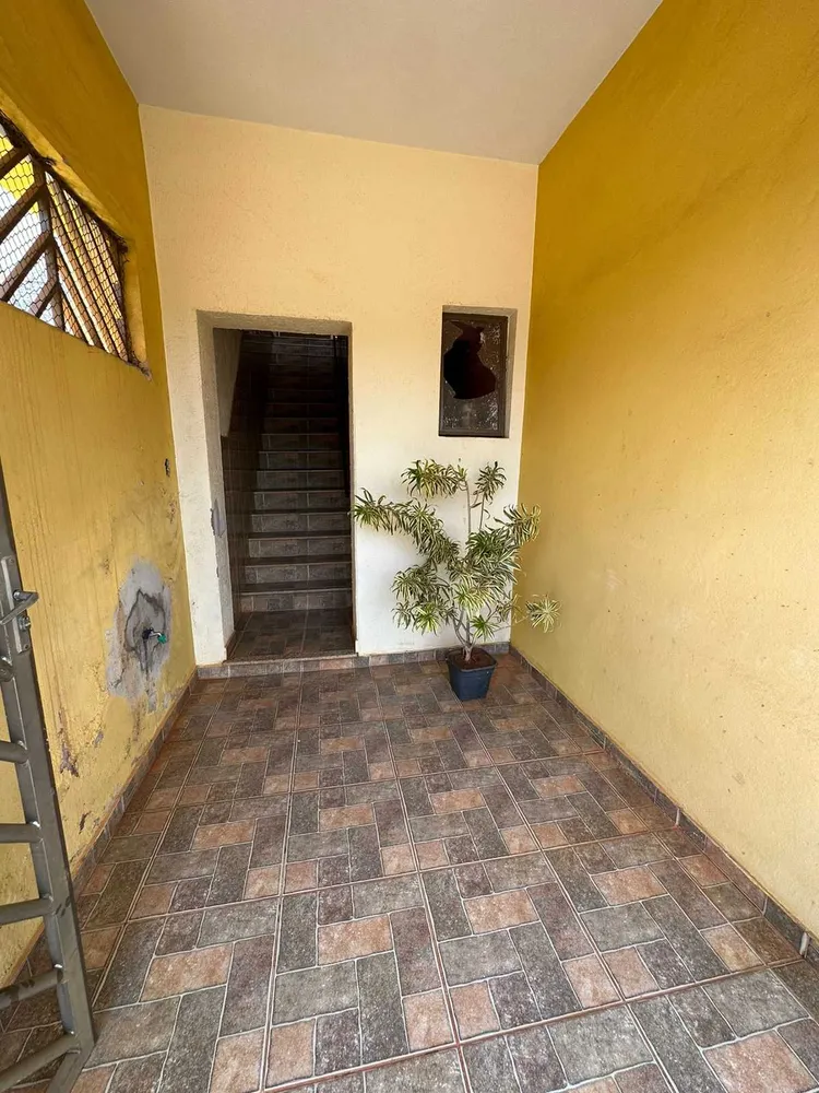 Casa, 3 quartos, 258 m² - Foto 2
