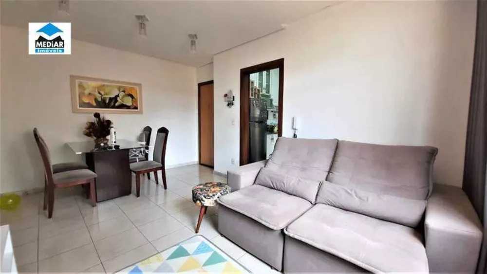 Apartamento à venda com 3 quartos, 85m² - Foto 1