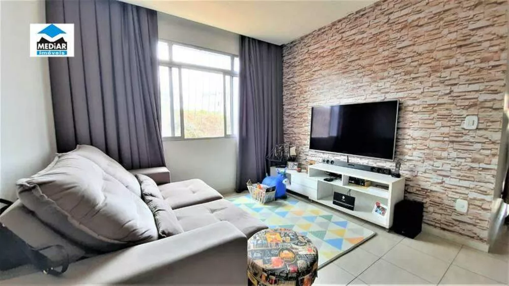 Apartamento à venda com 3 quartos, 85m² - Foto 2