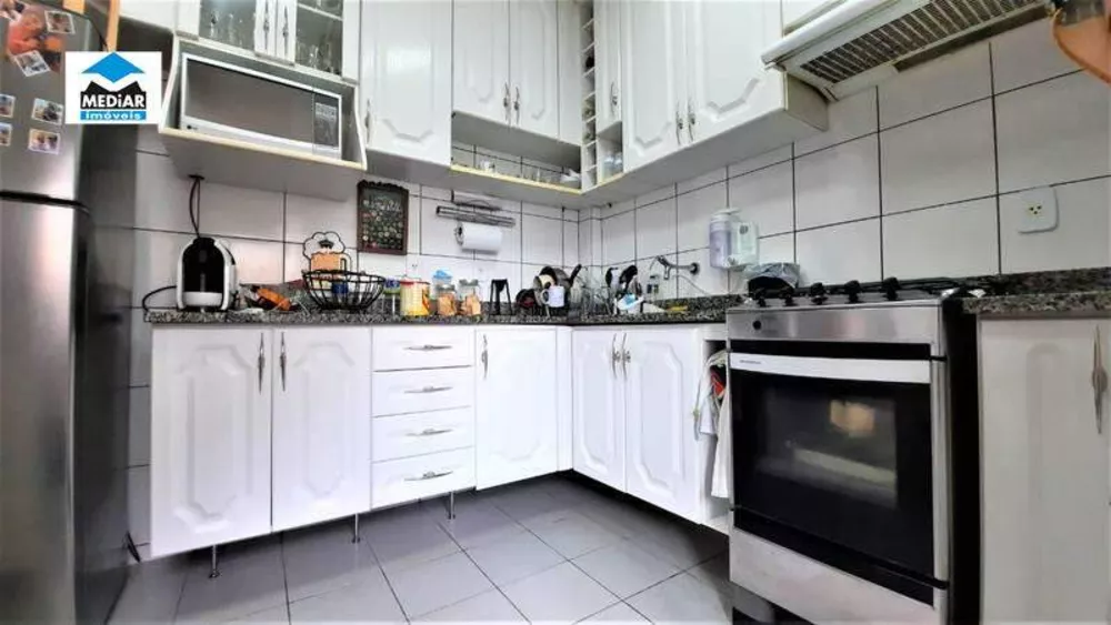 Apartamento à venda com 3 quartos, 85m² - Foto 12