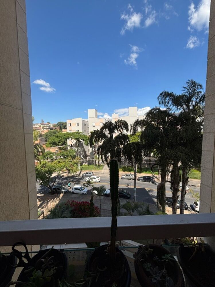 Apartamento à venda com 3 quartos, 70m² - Foto 3
