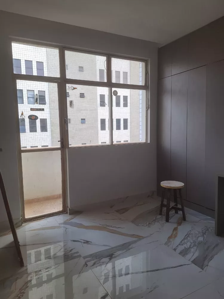 Apartamento para alugar com 3 quartos, 120m² - Foto 4