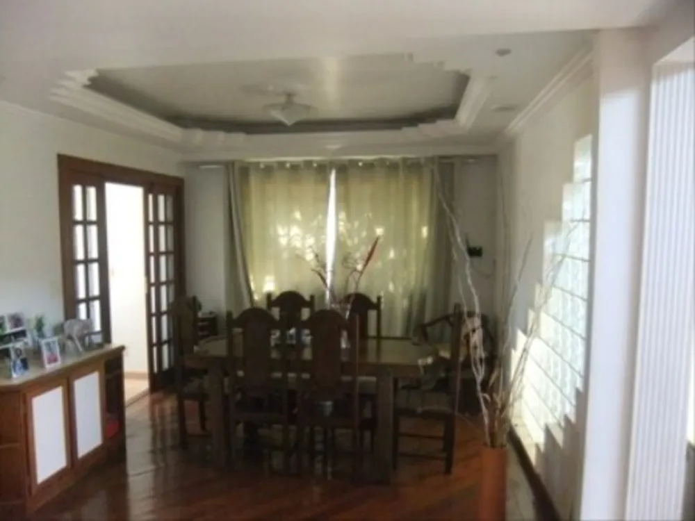 Casa, 4 quartos, 299 m² - Foto 1