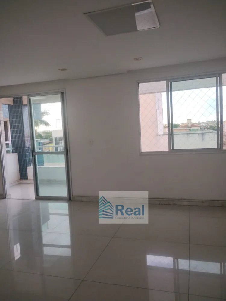 Cobertura, 3 quartos, 240 m² - Foto 2