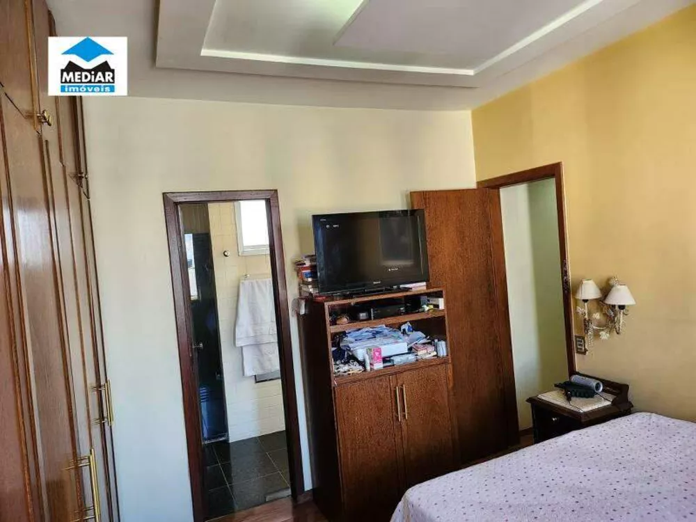 Apartamento à venda com 4 quartos, 137m² - Foto 6