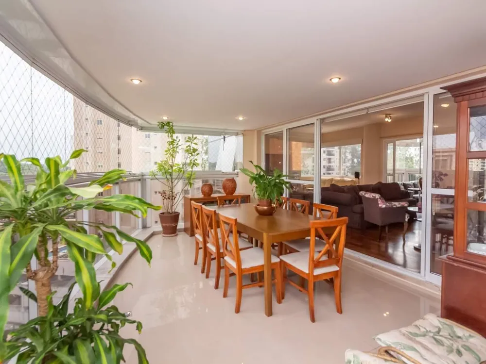 Apartamento, 4 quartos, 244 m² - Foto 1