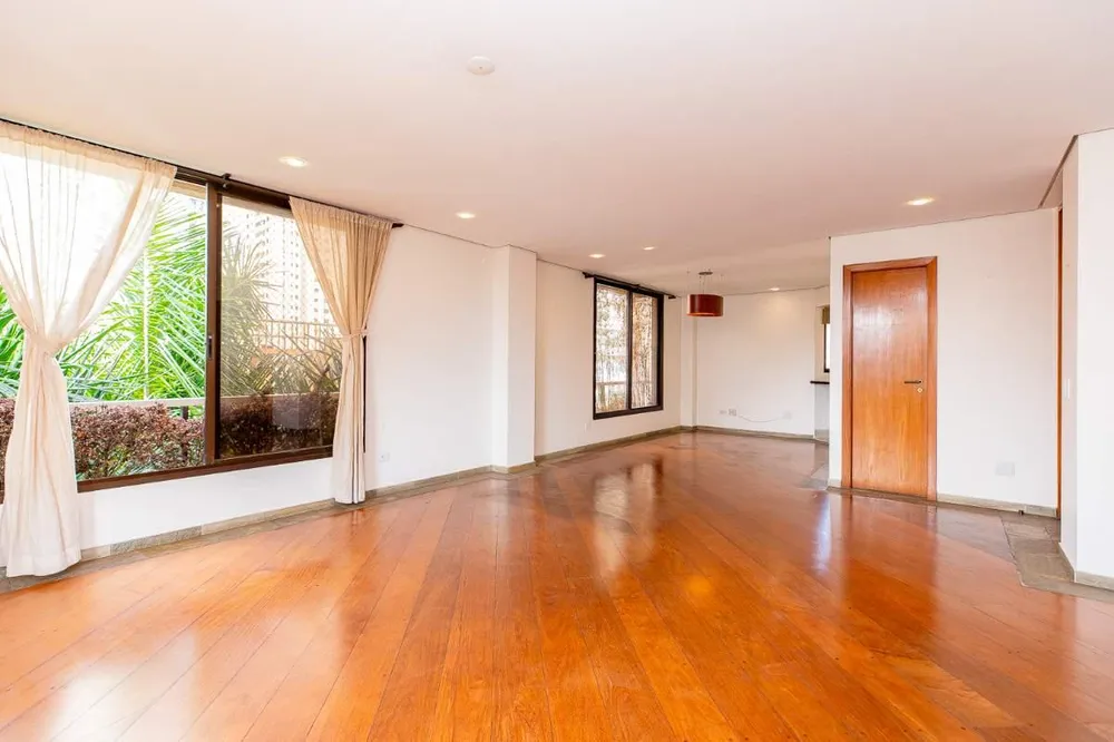 Apartamento, 4 quartos, 200 m² - Foto 1