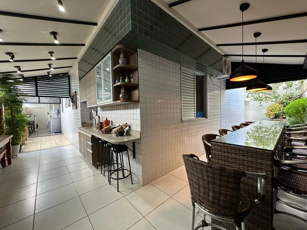 Apartamento, 3 quartos, 174 m² - Foto 1