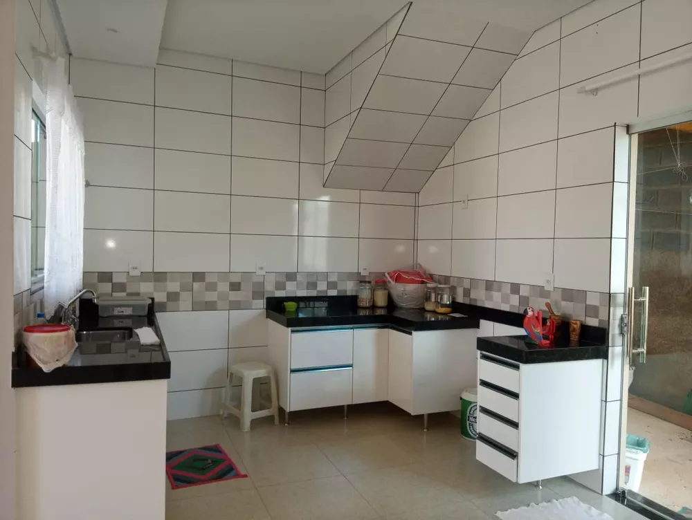 Chácara à venda com 6 quartos, 1000m² - Foto 13