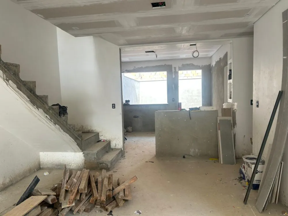 Casa, 6 quartos, 200 m² - Foto 2