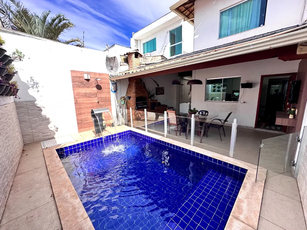 Casa, 4 quartos, 180 m² - Foto 1