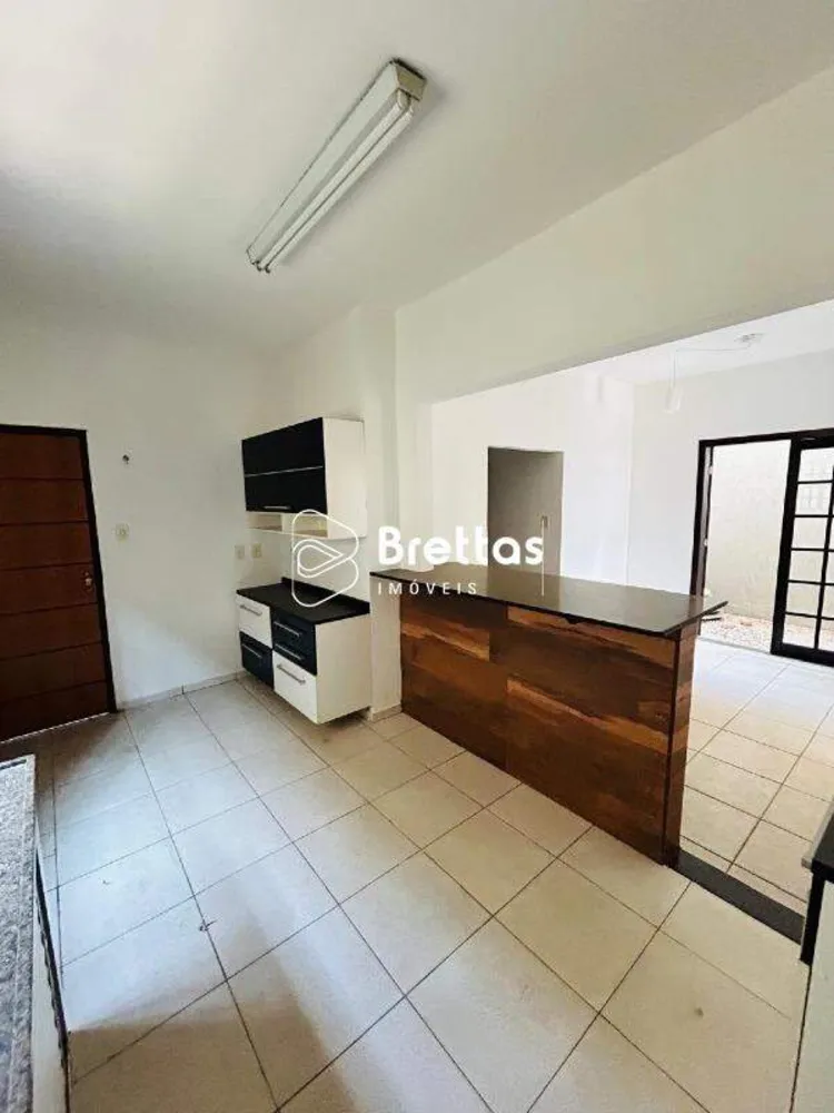 Casa, 3 quartos, 190 m² - Foto 3