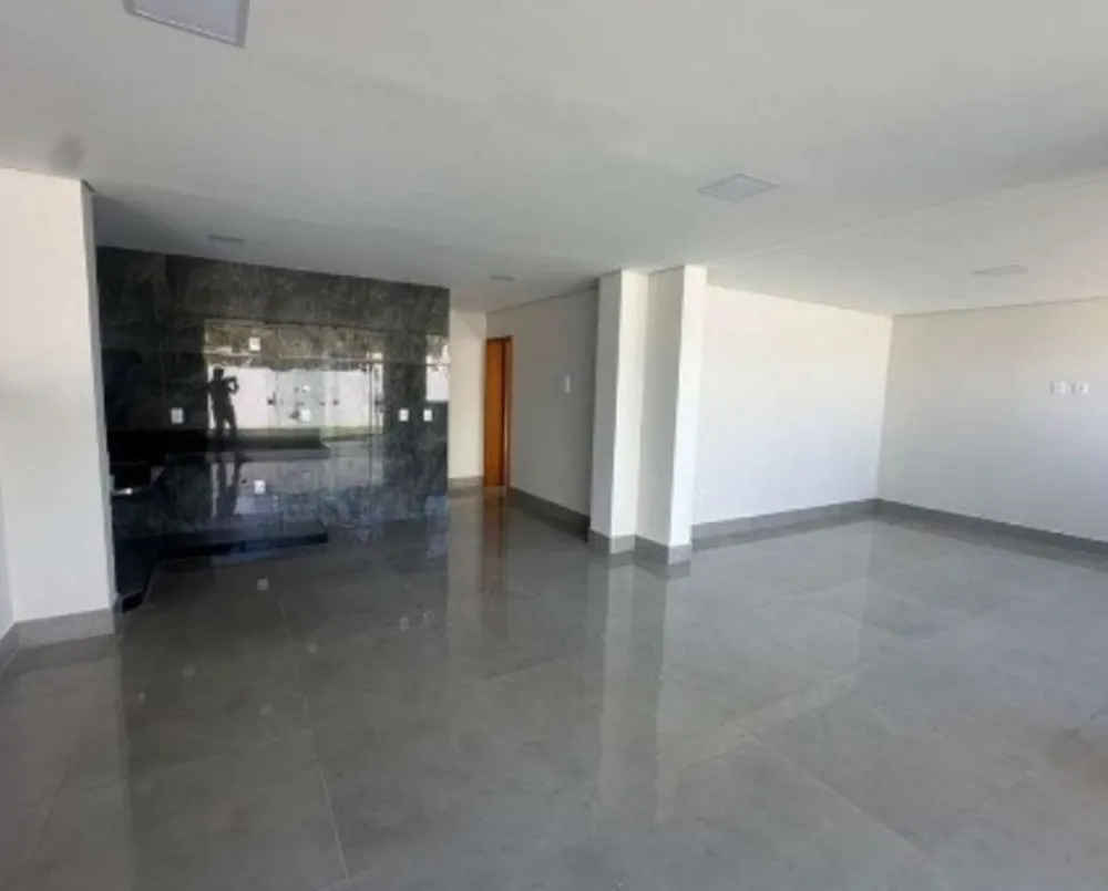 Casa, 4 quartos, 245 m² - Foto 2