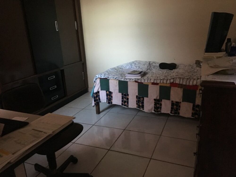 Casa à venda com 4 quartos, 295m² - Foto 2
