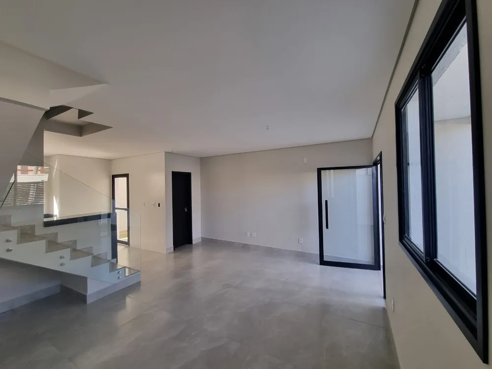 Casa, 3 quartos, 92 m² - Foto 1