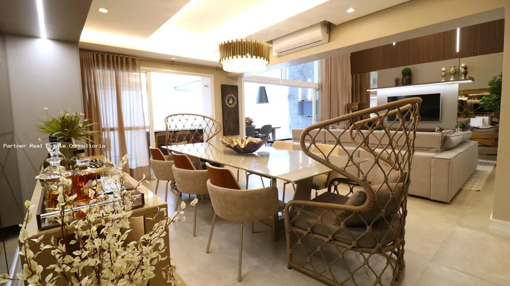Apartamento, 4 quartos, 243 m² - Foto 1