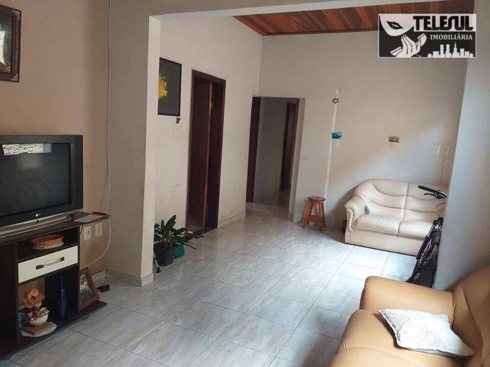 Casa à venda com 4 quartos, 440m² - Foto 4