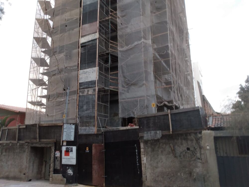 Apartamento à venda com 4 quartos, 101m² - Foto 3