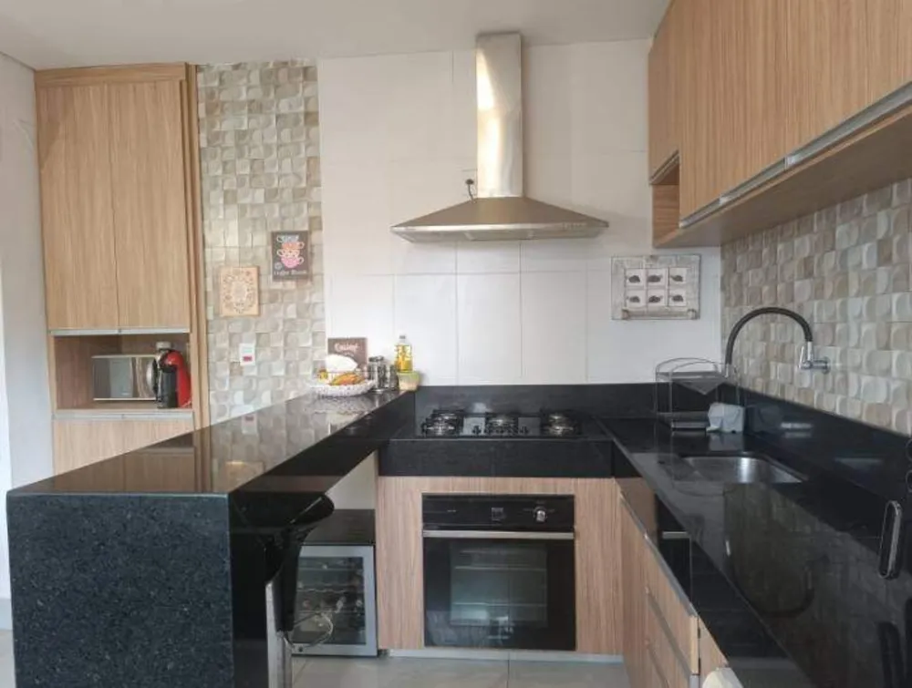 Casa, 3 quartos, 166 m² - Foto 2