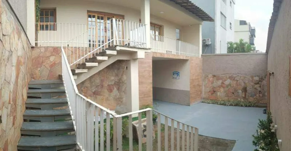 Casa, 3 quartos, 166 m² - Foto 1