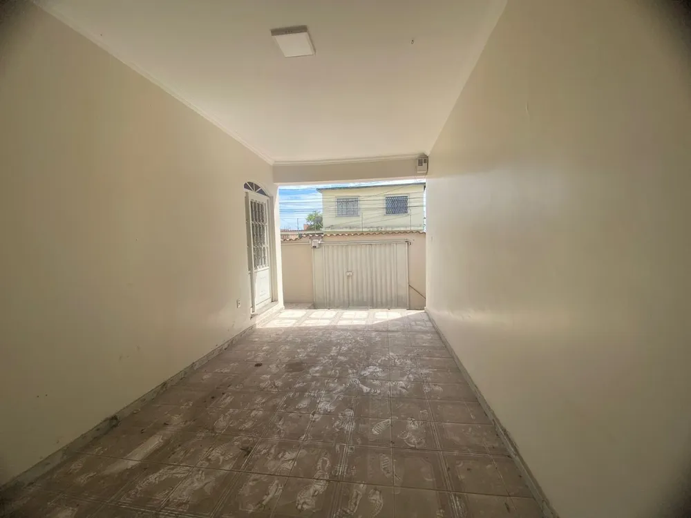 Casa, 3 quartos, 253 m² - Foto 1