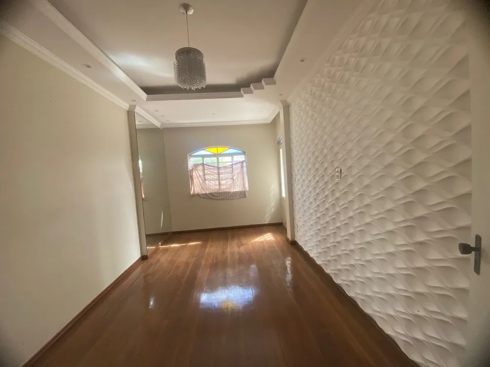 Casa, 3 quartos, 253 m² - Foto 4
