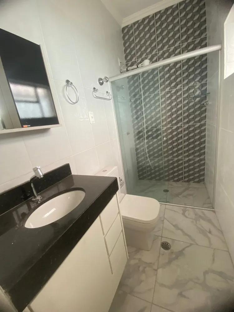 Casa, 3 quartos, 253 m² - Foto 2