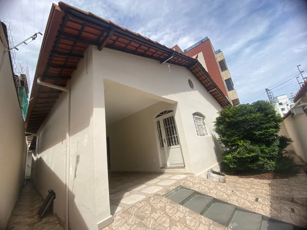 Casa, 3 quartos, 253 m² - Foto 1