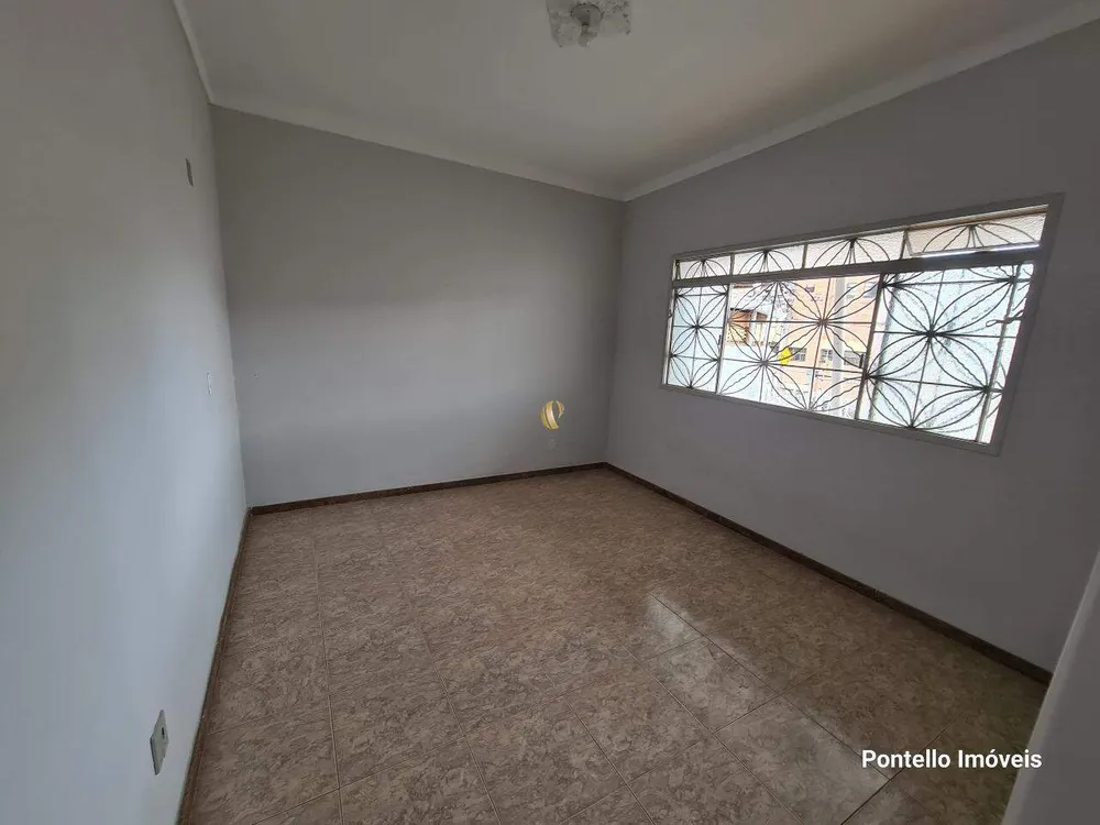 Casa, 4 quartos, 228 m² - Foto 4