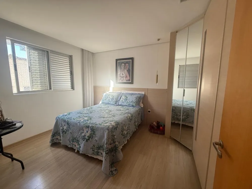 Apartamento, 3 quartos, 165 m² - Foto 1