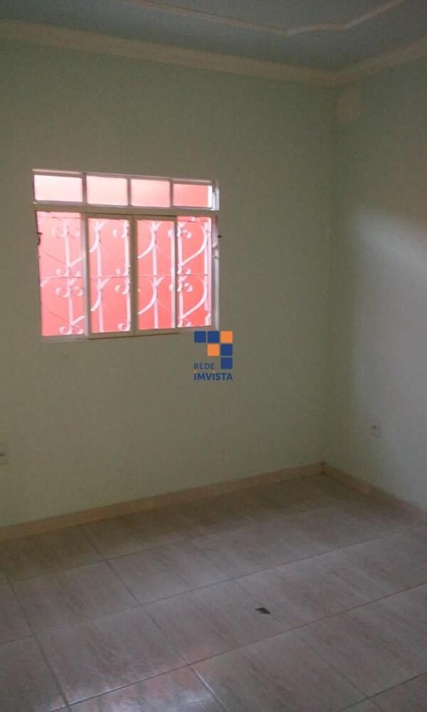 Casa à venda com 3 quartos, 170m² - Foto 4