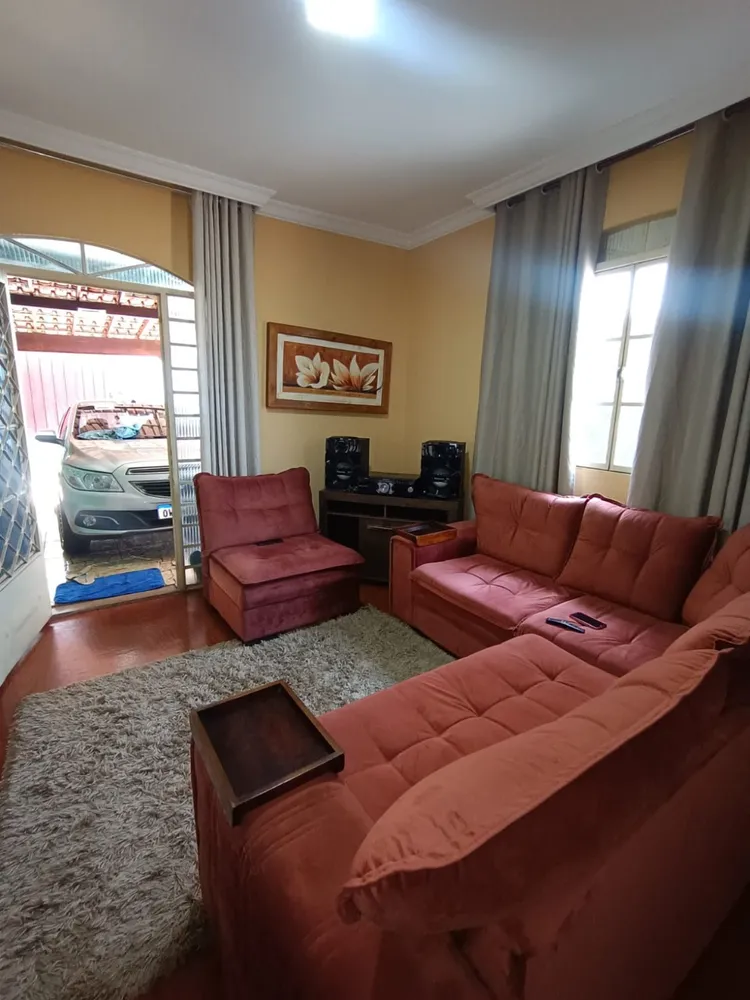 Casa, 3 quartos, 169 m² - Foto 2