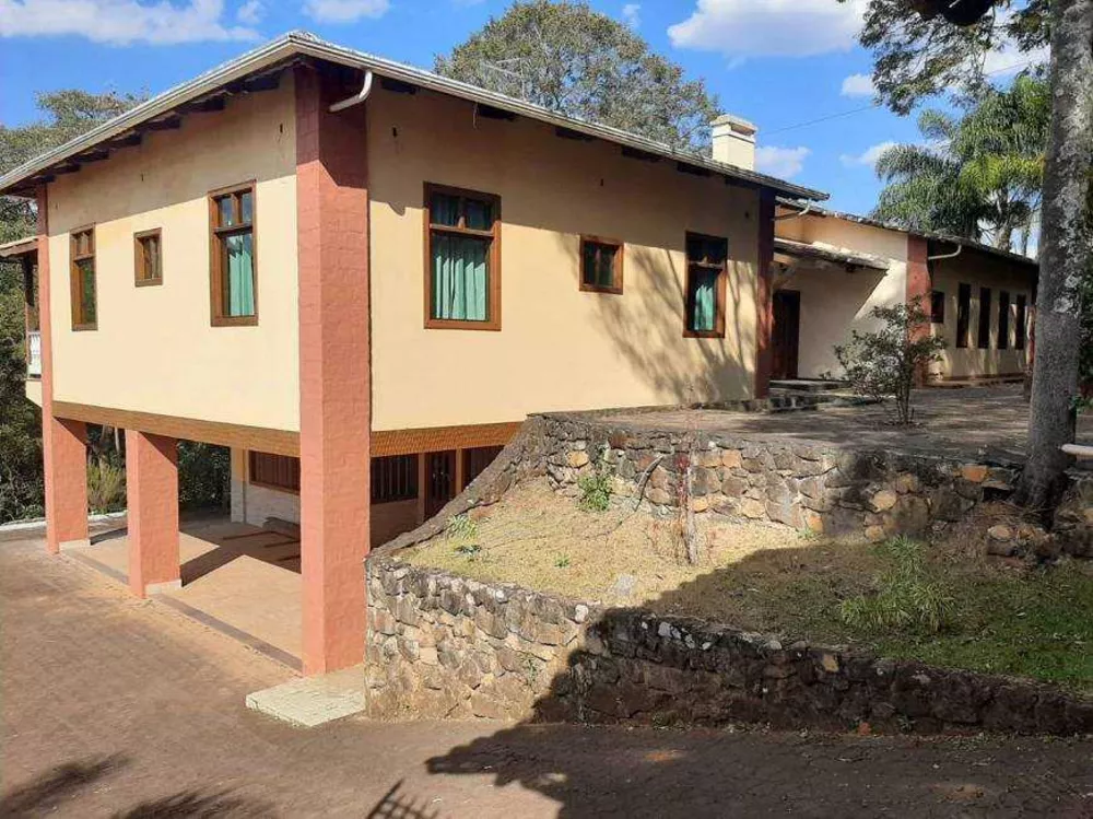 Casa à venda com 4 quartos, 500m² - Foto 2