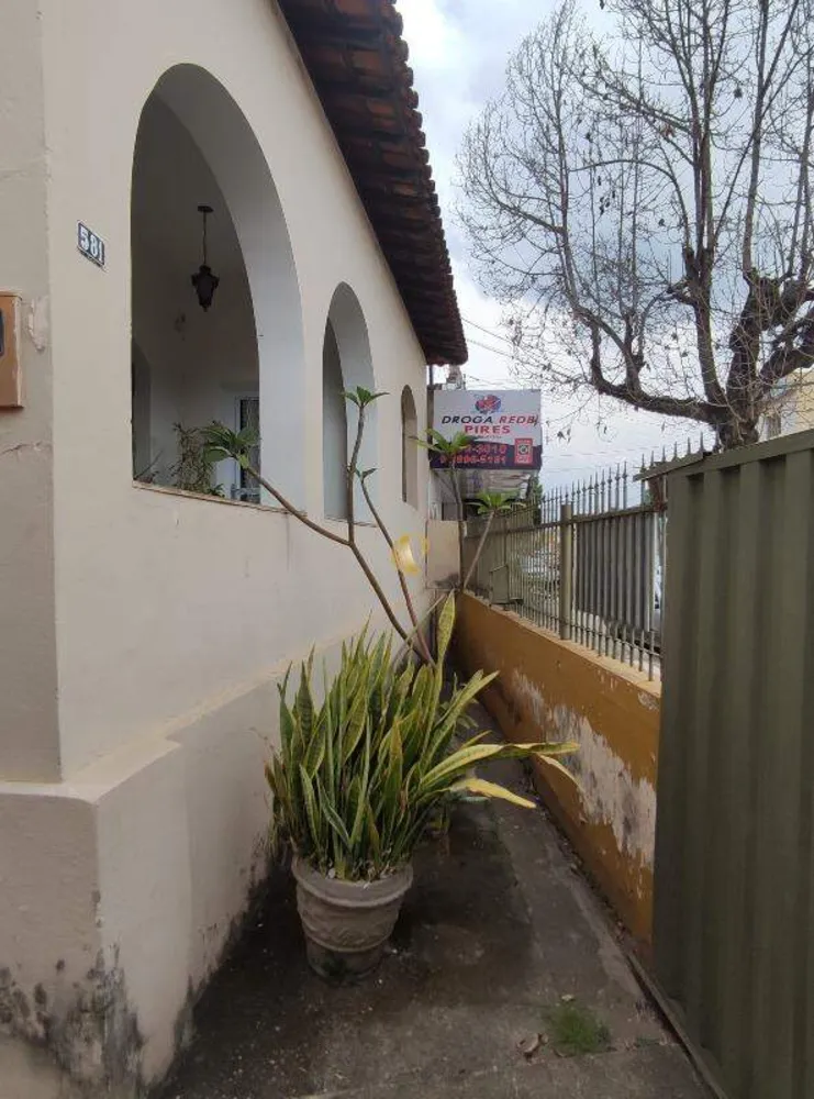 Casa, 5 quartos, 709 m² - Foto 1