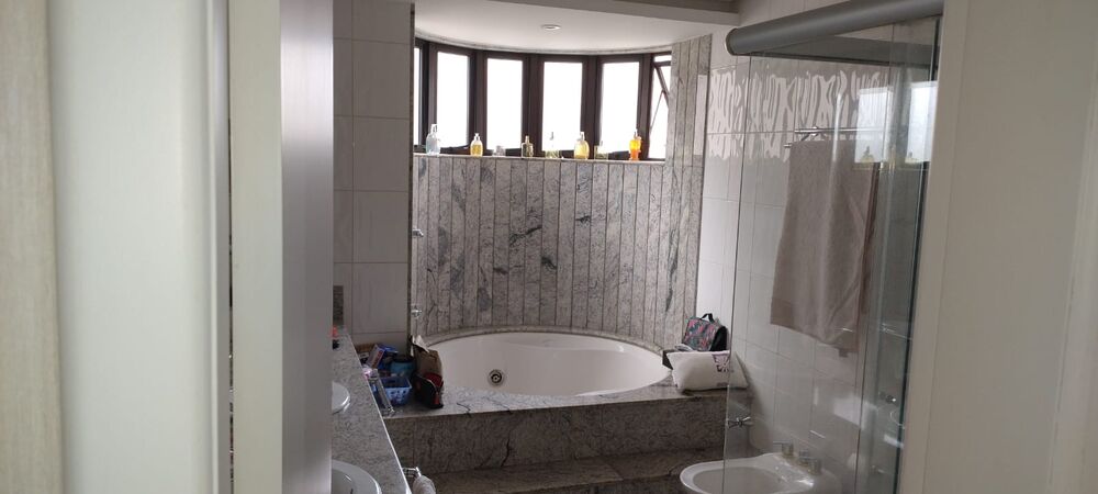 Apartamento à venda com 4 quartos, 238m² - Foto 10