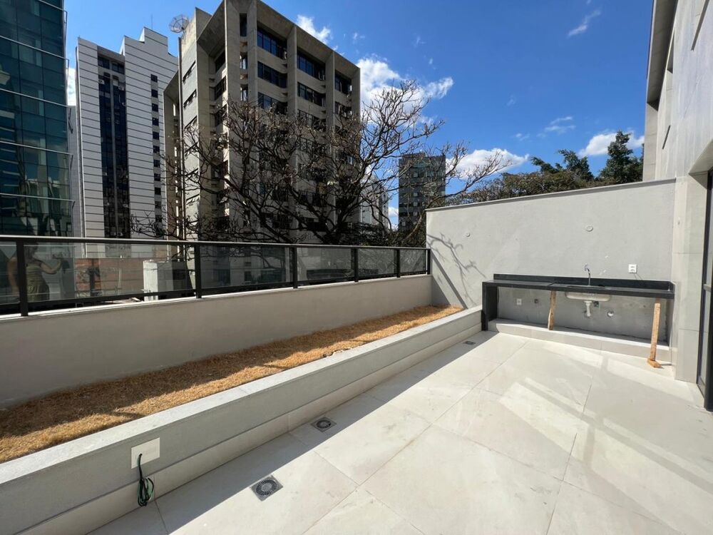 Apartamento à venda com 3 quartos, 170m² - Foto 1